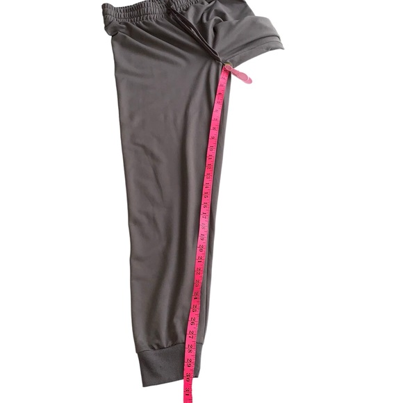 NWT Rolling Stones Sweatpants Joggers Charcoal Grey Tongue and Lips Logo Fandom - Picture 13 of 17